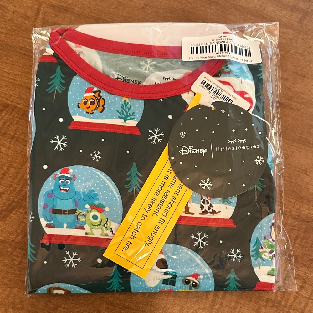 🌲Little Sleepies Disney Pixar Snow Globes Christmas - short sleeve and pants NIB